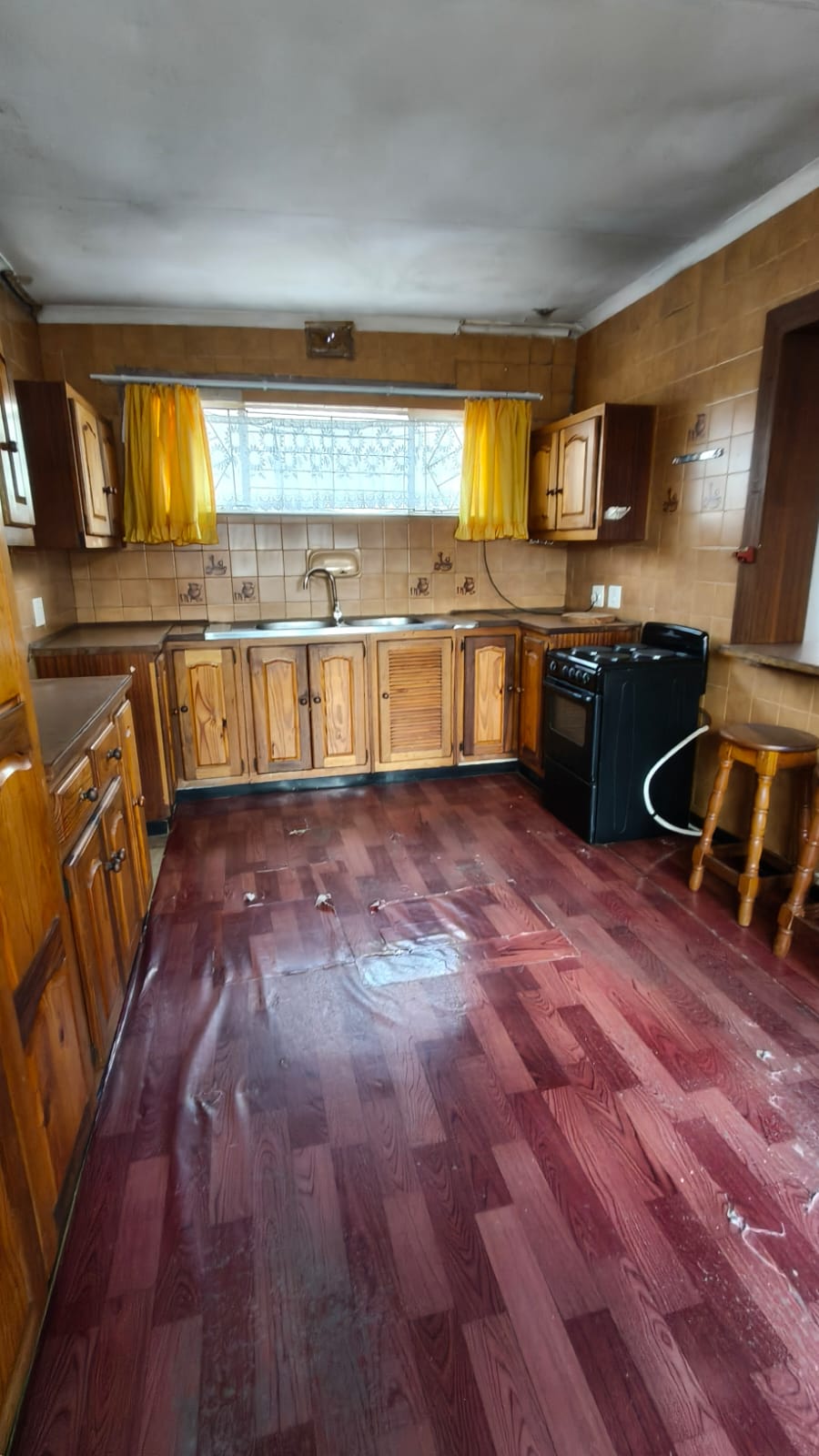 5 Bedroom Property for Sale in Hennenman Free State